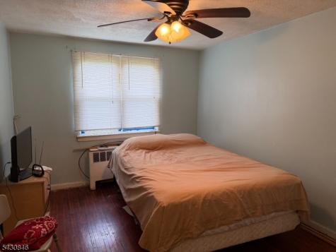 16 Carolyn Terrace Roselle NJ 07203