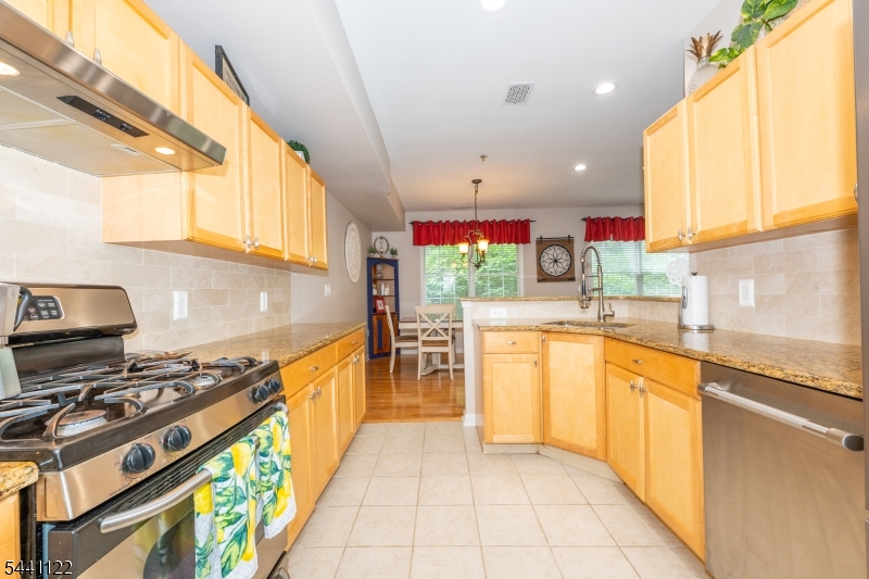30 Federal Hill Road Pompton Lakes NJ 07442