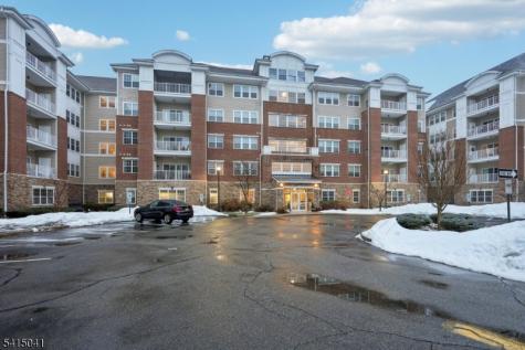 5203 Warrens Way Wanaque NJ 07465