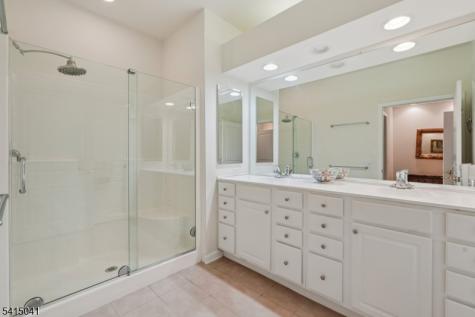 5203 Warrens Way Wanaque NJ 07465