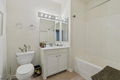 5203 Warrens Way Wanaque NJ 07465