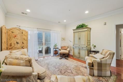 5203 Warrens Way Wanaque NJ 07465
