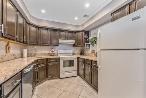 7 Esther Court Lebanon NJ 08833