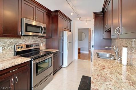 2 Claridge Drive 3lw Verona NJ 07044