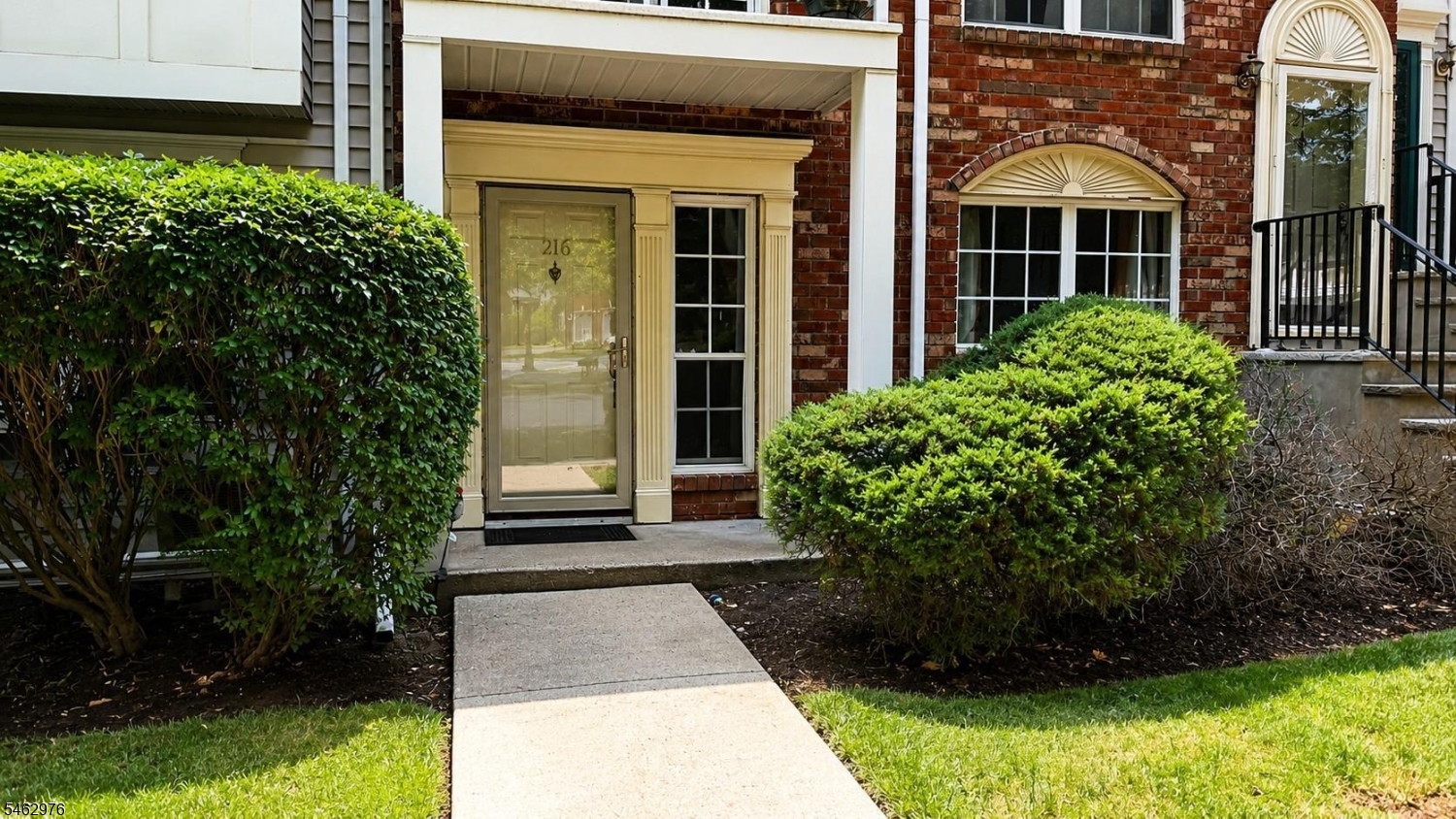 216 Sapphire Lane Franklin NJ 08823