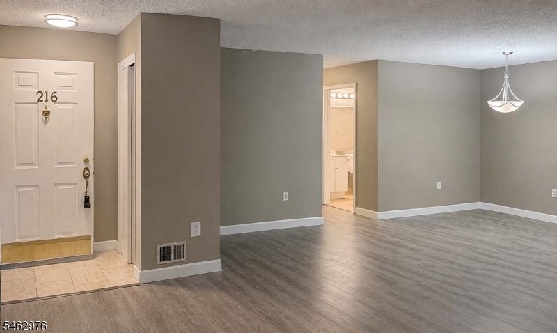 216 Sapphire Lane Franklin NJ 08823