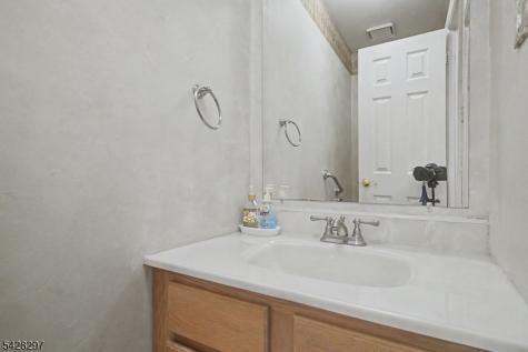 71 Bayberry Drive Franklin NJ 08873