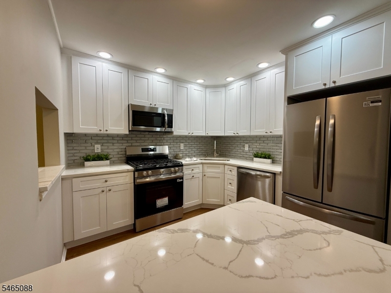 329 Penns Way Bernards NJ 07920
