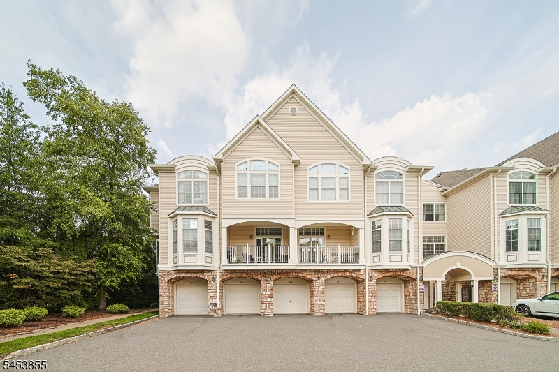 604 Turlington Court Livingston NJ 07039