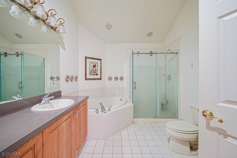 604 Turlington Court Livingston NJ 07039