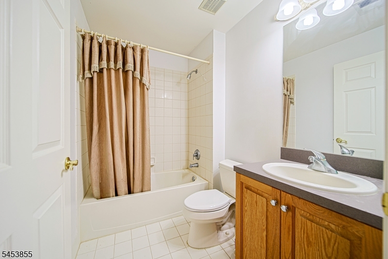 604 Turlington Court Livingston NJ 07039