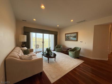 9411 Warrens Way Wanaque NJ 07465