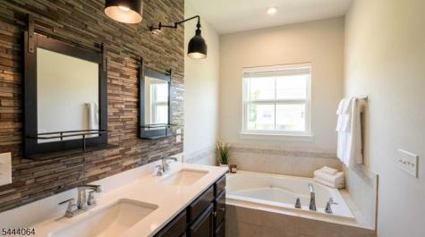 16 Marsh Way Mount Olive NJ 07828