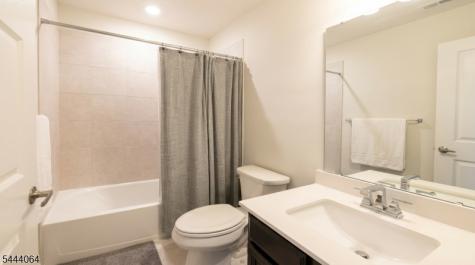 16 Marsh Way Mount Olive NJ 07828