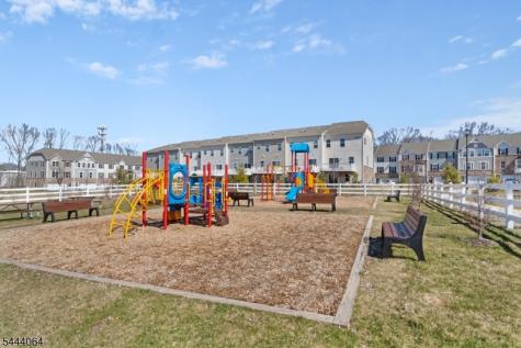 16 Marsh Way Mount Olive NJ 07828