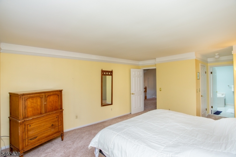 3 Munsee Trail Branchburg NJ 08876