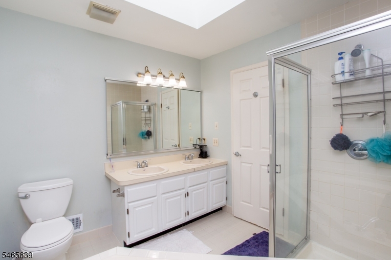 3 Munsee Trail Branchburg NJ 08876