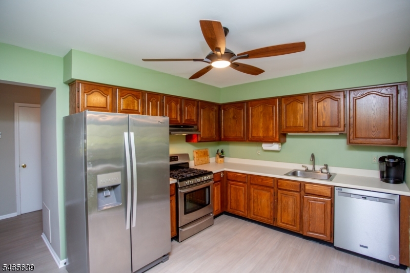3 Munsee Trail Branchburg NJ 08876