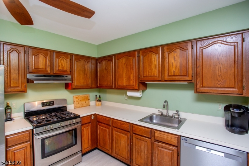 3 Munsee Trail Branchburg NJ 08876