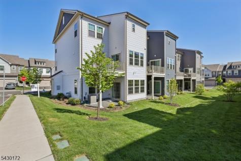1 Periwinkle Lane Warren NJ 07059