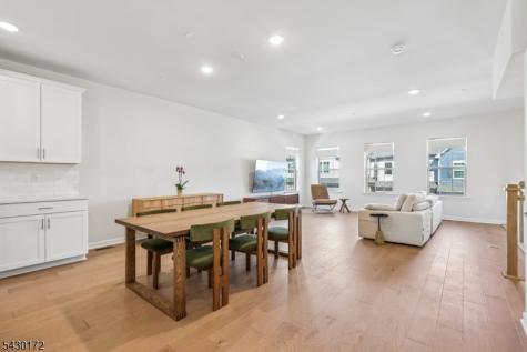 1 Periwinkle Lane Warren NJ 07059