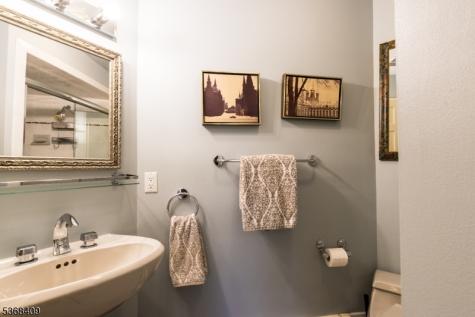 12 Kips Ridge Montclair NJ 07044