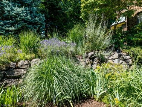 12 Kips Ridge Montclair NJ 07044