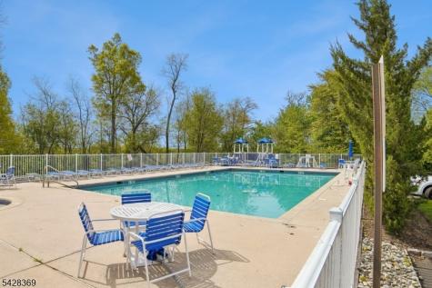 116 Wallace Court Green Brook NJ 08812