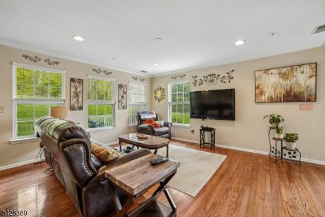 116 Wallace Court Green Brook NJ 08812