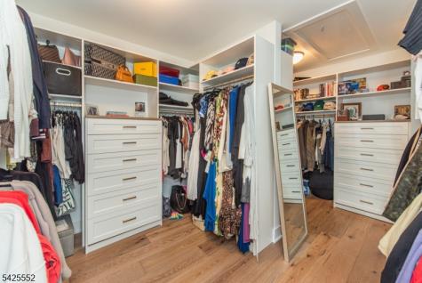 15 Cinnamon Drive Upper Saddle River NJ 07458