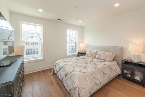 15 Cinnamon Drive Upper Saddle River NJ 07458