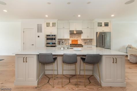 15 Cinnamon Drive Upper Saddle River NJ 07458