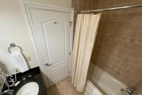 2 Chamonix Drive Vernon NJ 07462
