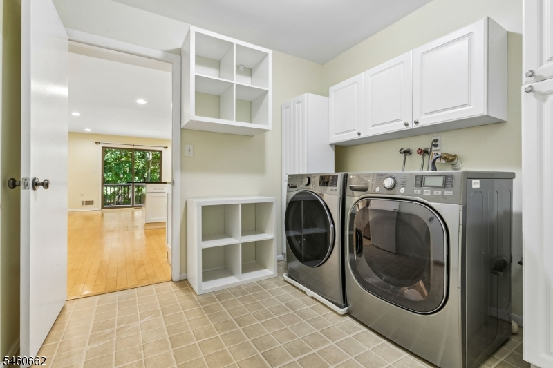 28 Raven Drive Morris NJ 07960