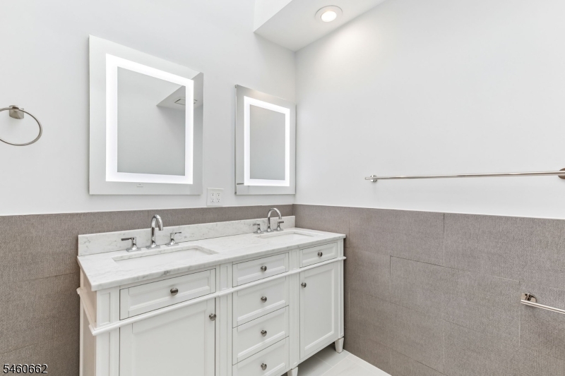 28 Raven Drive Morris NJ 07960