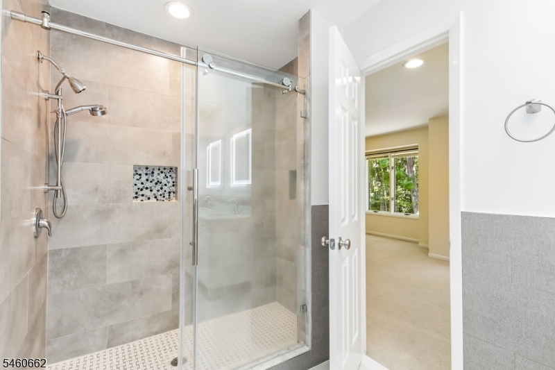 28 Raven Drive Morris NJ 07960