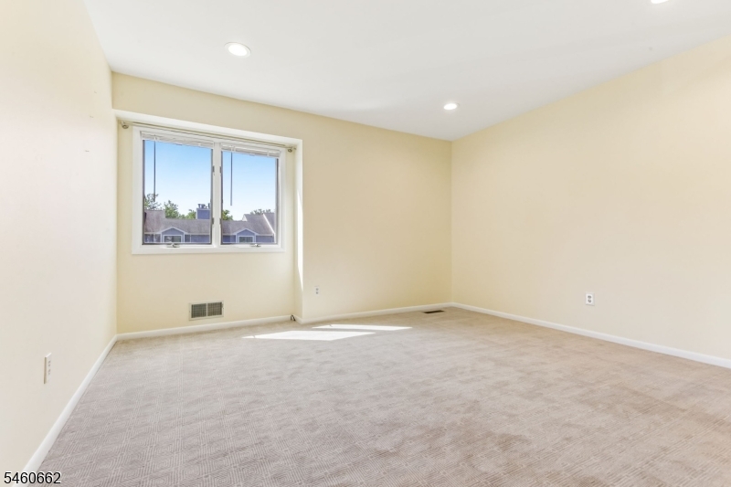 28 Raven Drive Morris NJ 07960