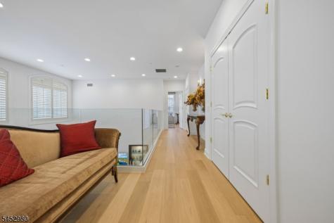 25 Sichel Court West Orange NJ 07052