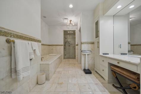 25 Sichel Court West Orange NJ 07052