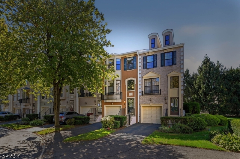 471 Hartford Drive Nutley NJ 07110