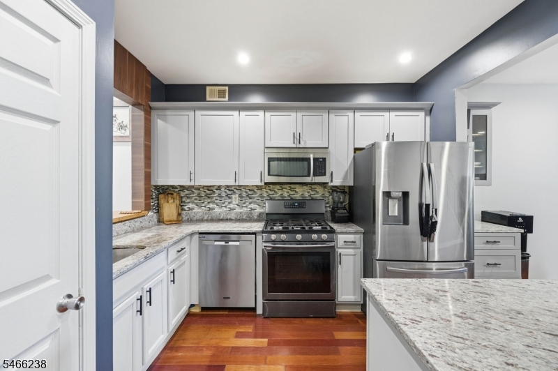 471 Hartford Drive Nutley NJ 07110