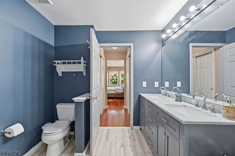 471 Hartford Drive Nutley NJ 07110