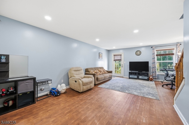 471 Hartford Drive Nutley NJ 07110