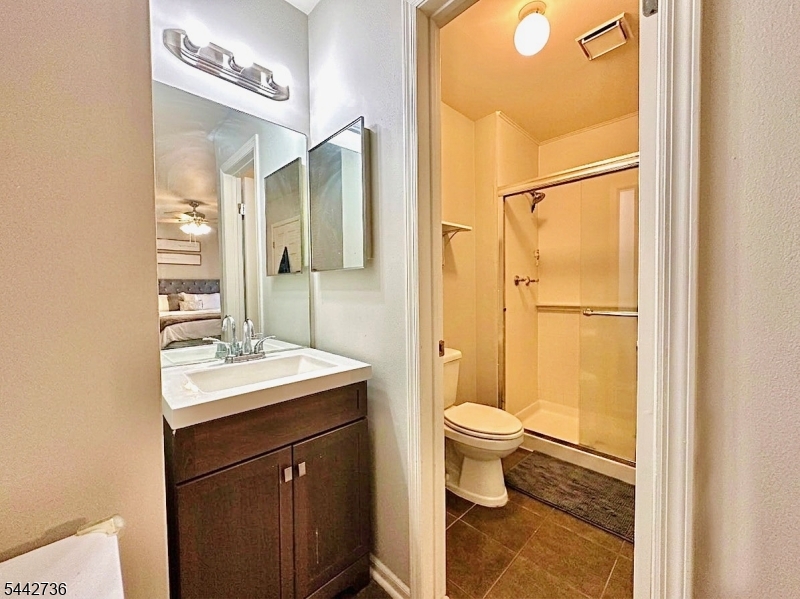 8 Plum Court Raritan NJ 08822