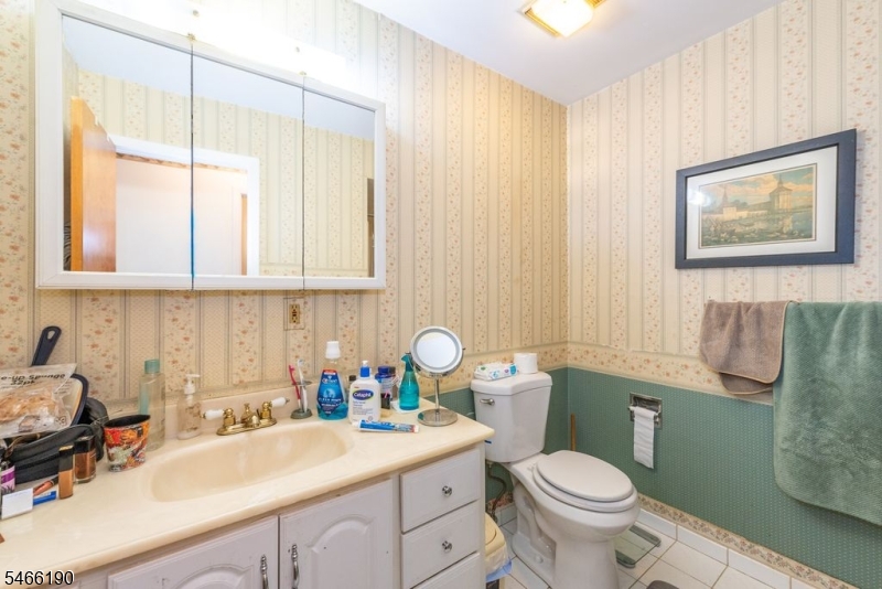 9 Montgomery Street Belleville NJ 07109