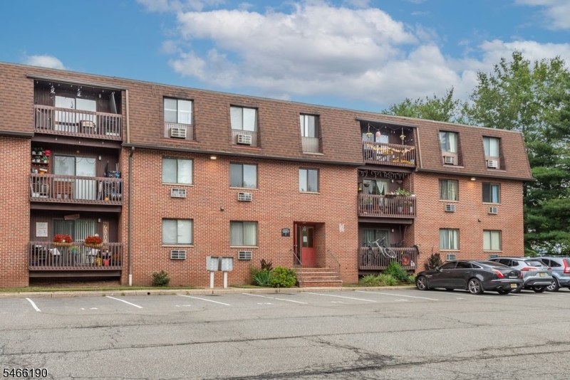 9 Montgomery Street Belleville NJ 07109
