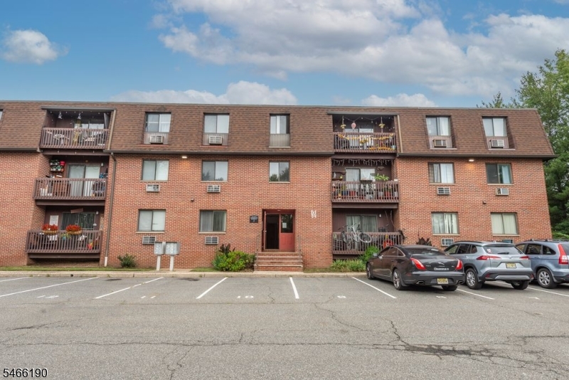 9 Montgomery Street Belleville NJ 07109