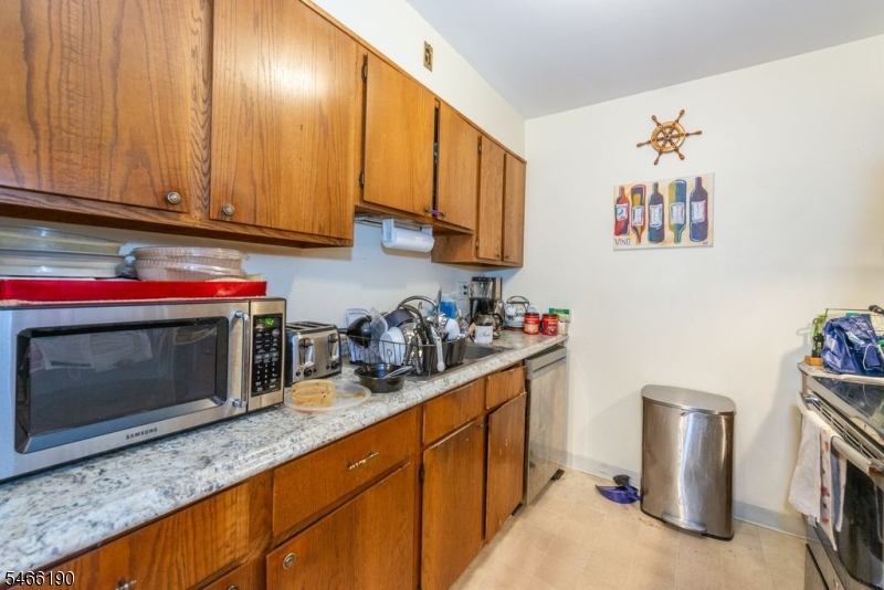 9 Montgomery Street Belleville NJ 07109