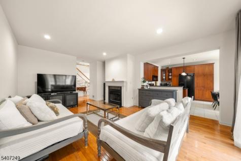 48 Bovensiepen Court Roseland NJ 07068