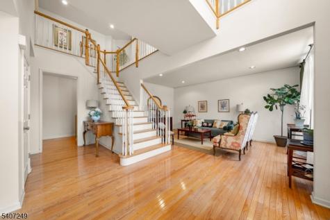 48 Bovensiepen Court Roseland NJ 07068
